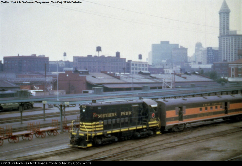 Northern Pacific HH660 602